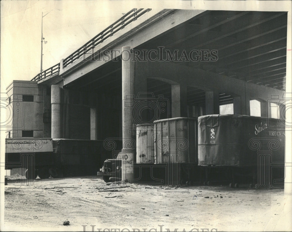 1966 Press Photo Trucks Kings Bury Kennedy River Salon