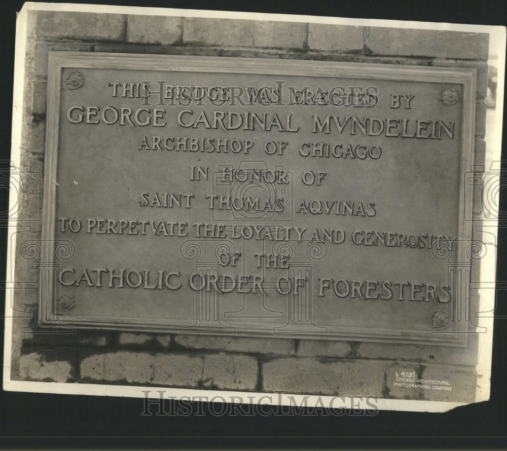 1926 Press Photo George Cardinal Mvndelein Honor Plaque