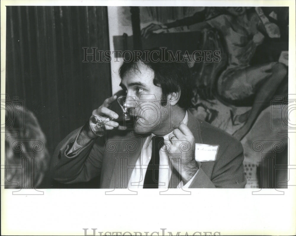 1987 Press Photo Dr. David Whitten