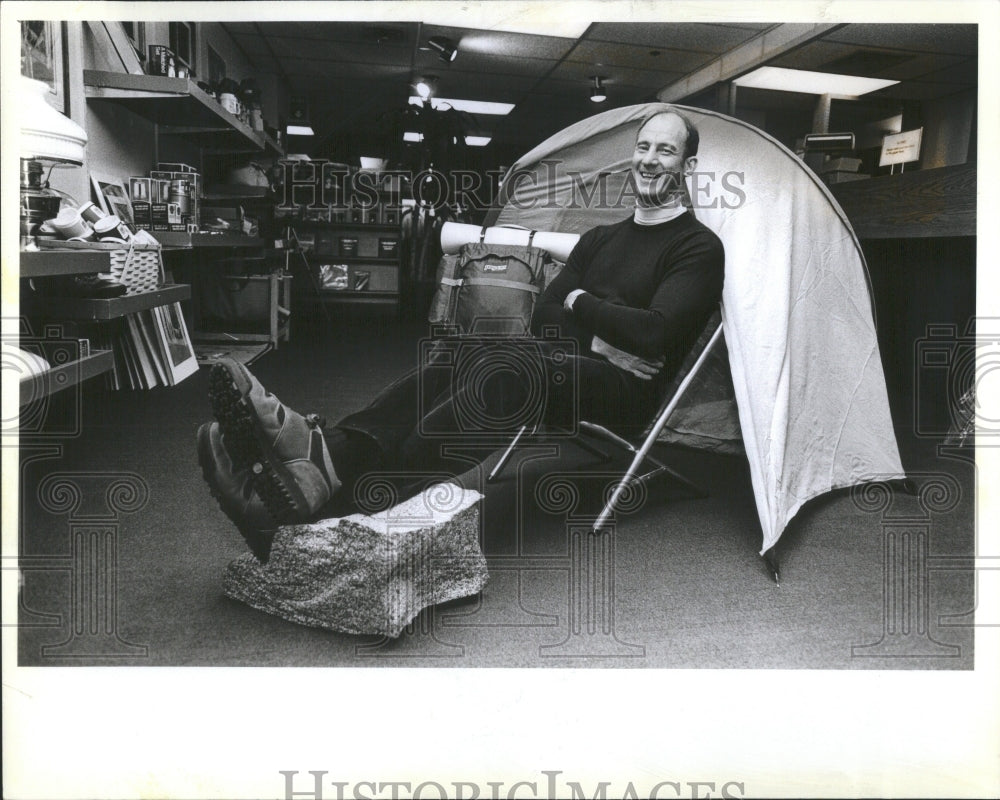 1983 Press Photo Lou Whittaker Mountain Guide Chicago