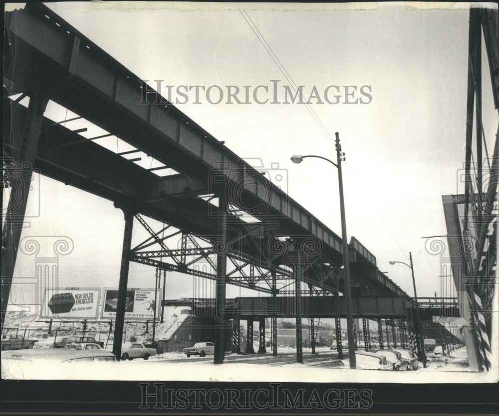 1966 Press Photo Bridges wrote a masterful