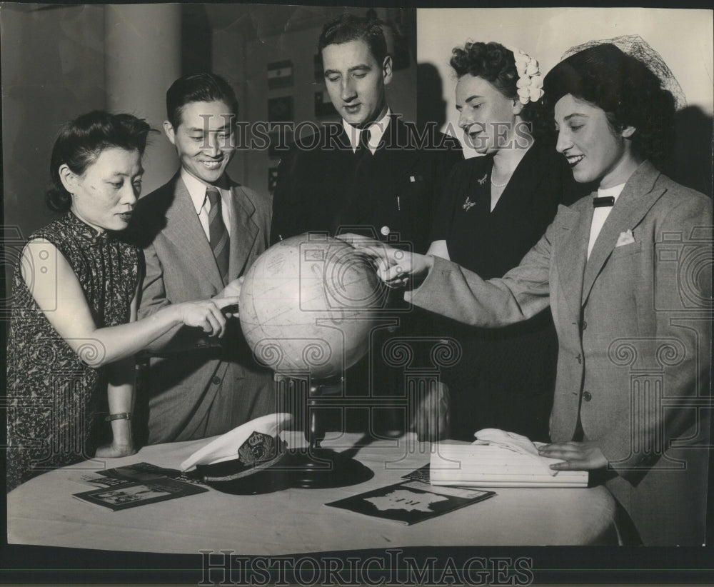 1945 Press Photo Youth Council