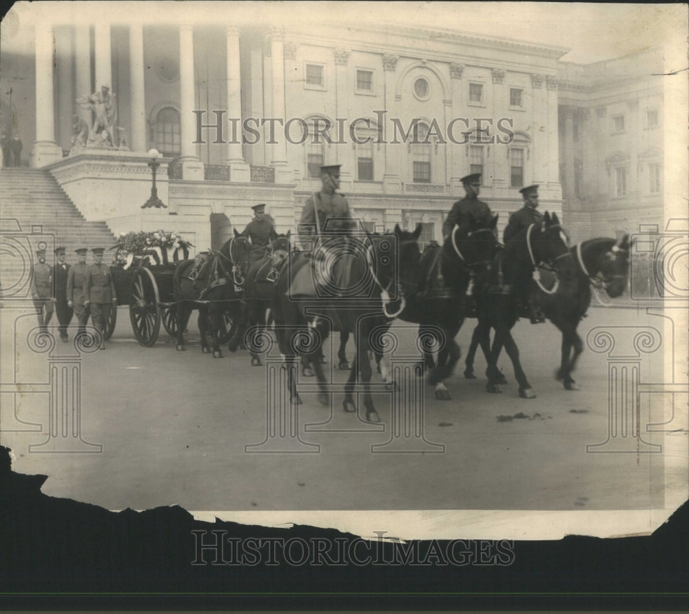 Press Photo Collection Capitol comprises