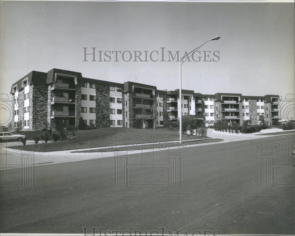 1978 Press Photo Frenchmen Cove Condos in Arlington