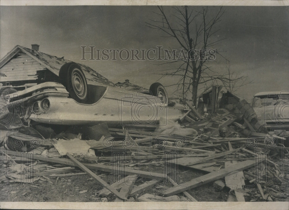 1967 Press Photo Tornado Damage in Belvidere Illinois