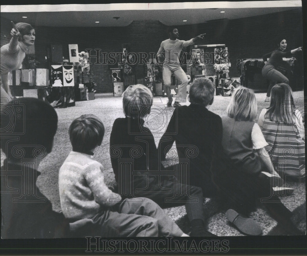 1969 Press Photo Chicago Dance Makers By Urban Gateways