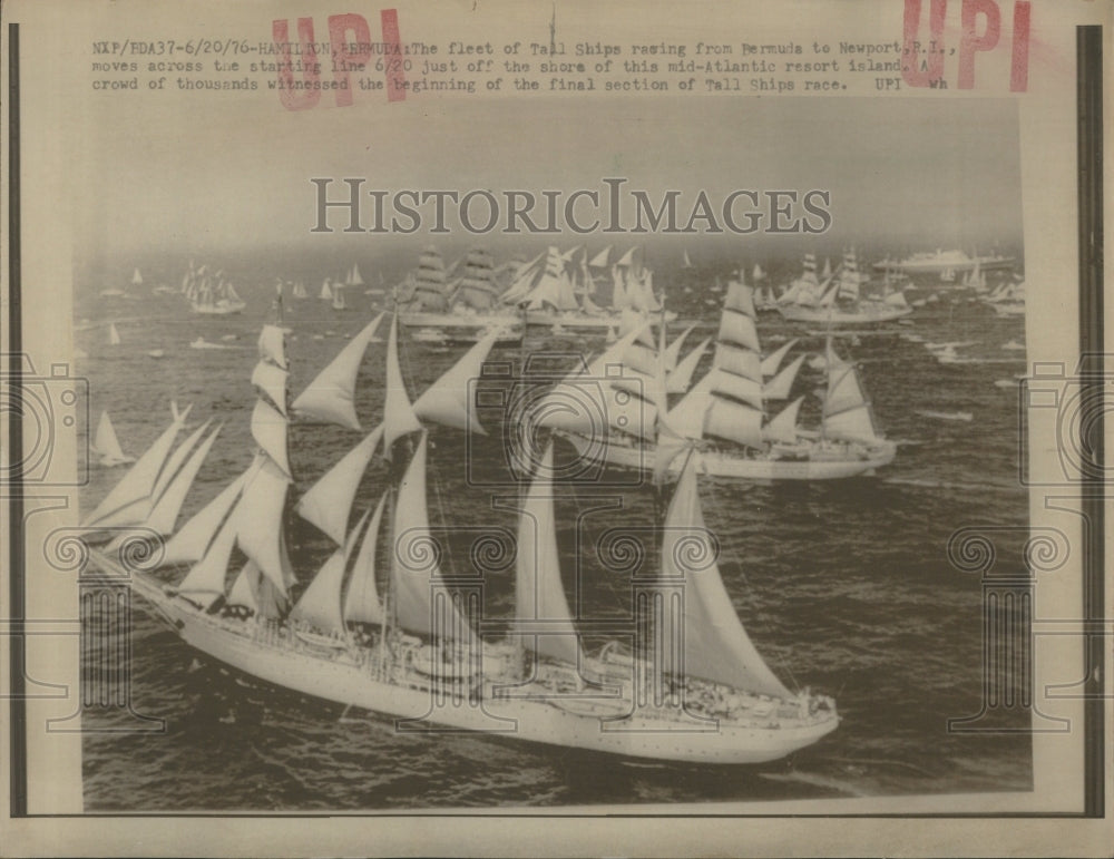 1976 Press Photo A fleet of Tall Ships at starting line