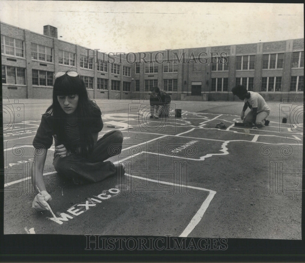 1975 Press Photo Abbot Elementary Bicentennial Project