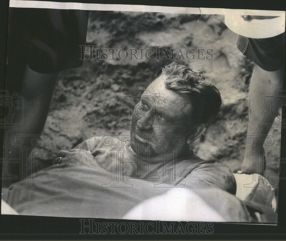 1970 Press Photo Fire Dept Sweeney Carried Ambulance