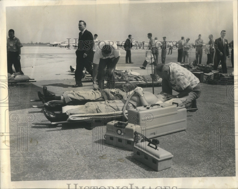 1963 Press Photo Disaster Drill Mid Way Air Port US