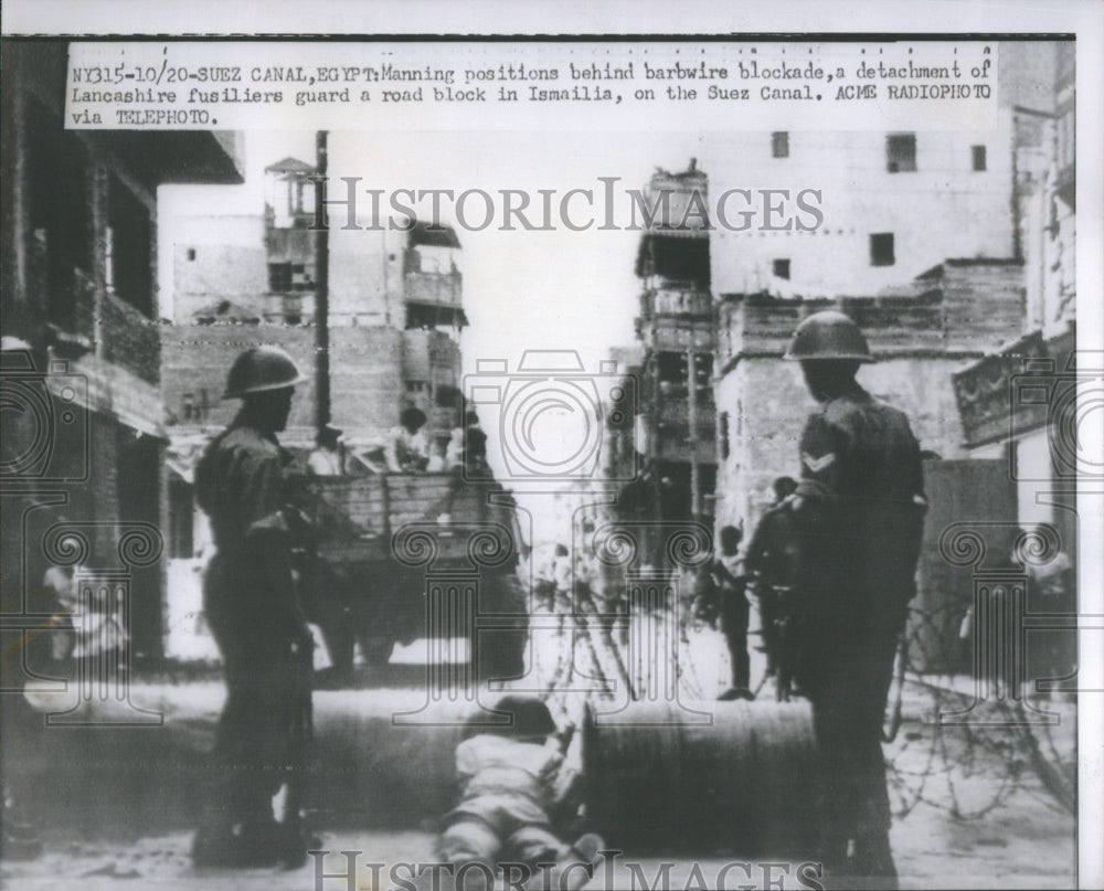 1951 Press Photo Manning position behind barbwire fence