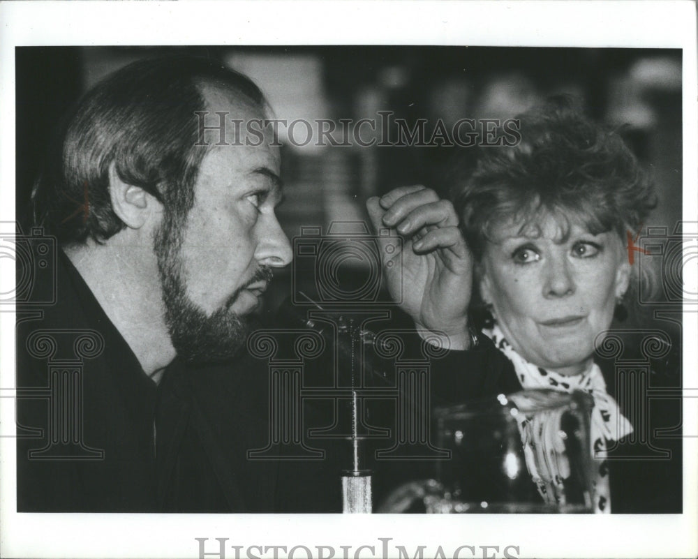 1981 Press Photo James Lipton Gwen Verdon Speaking