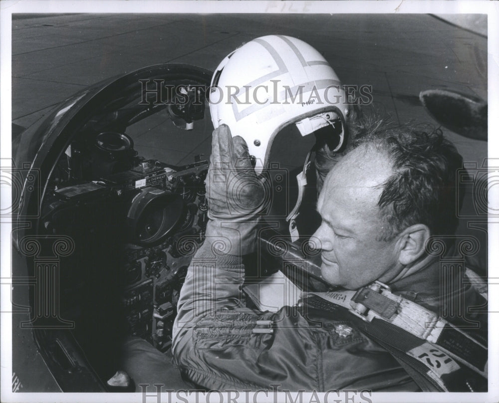 1967 Press Photo Edwin G Pipp Car Race Driver