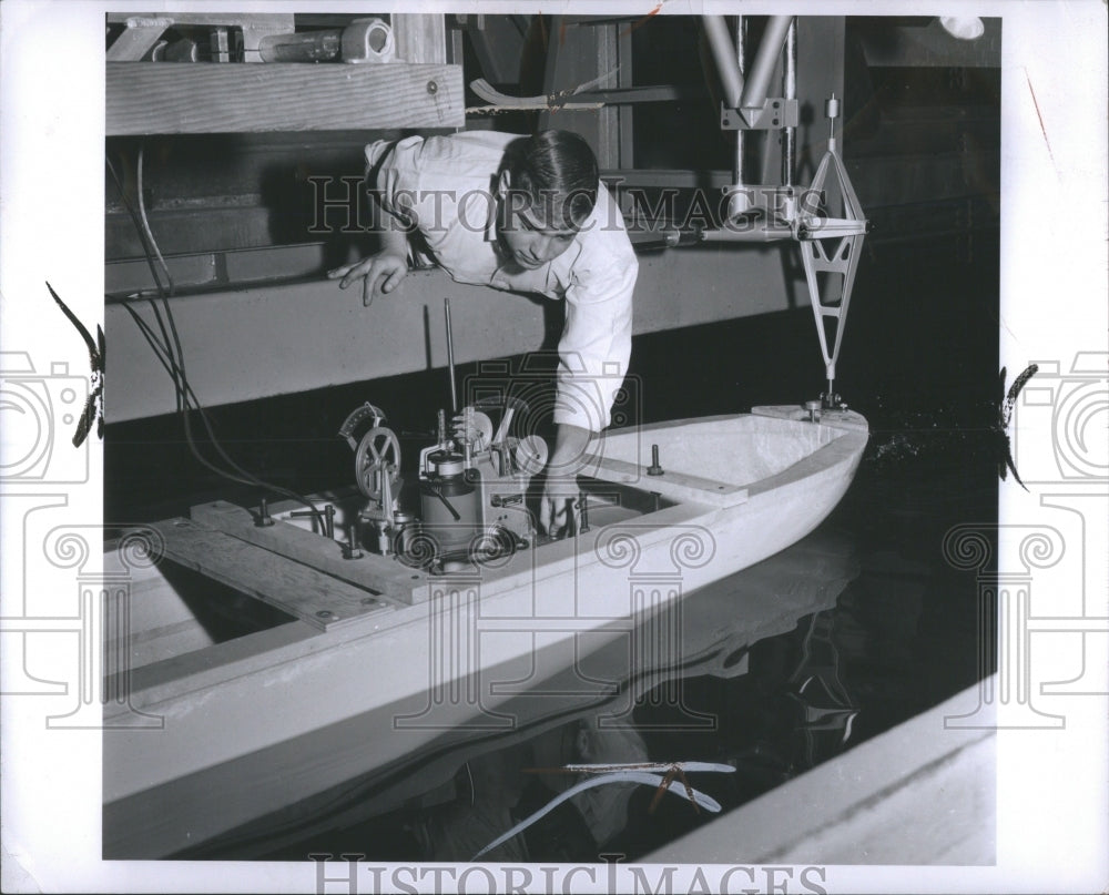 1965 Press Photo Experimental Hull Marine Engineering