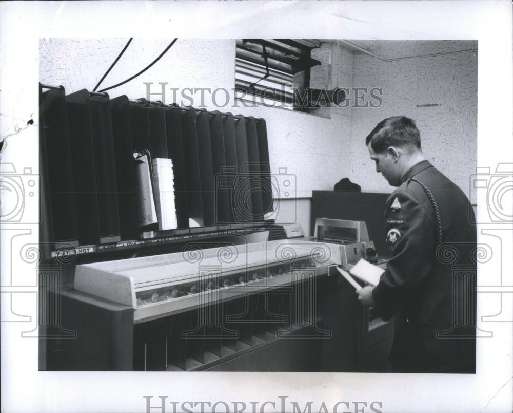 1969 Press Photo Computers 9- XY 8-HOY Man Machine