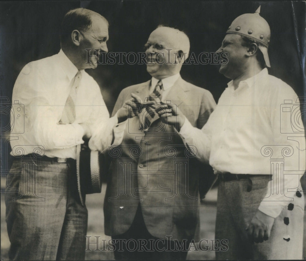 1926 Press Photo Llya Schkolink People Officials