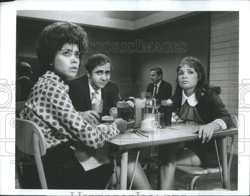 1970 Press Photo Room 222 Denise Nicholas Michael