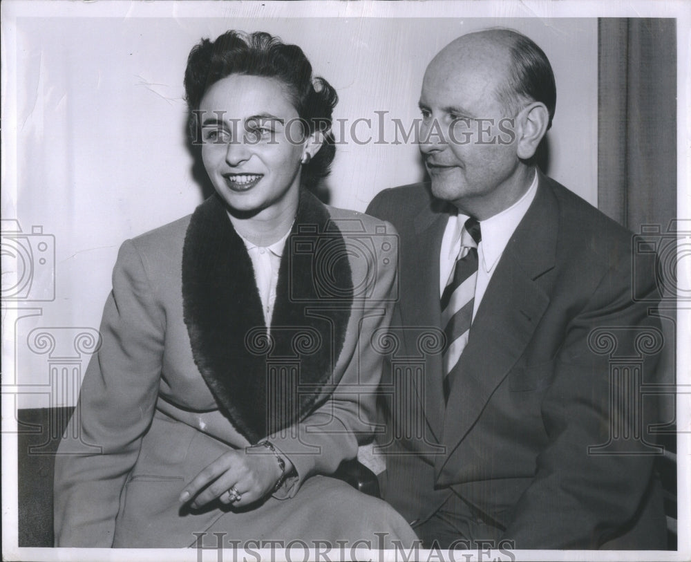 1953 Press Photo Van Almsick Germany Wife