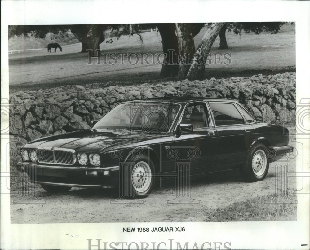 1987 Press Photo New Jaguar XJ6 Goods Transport Engine