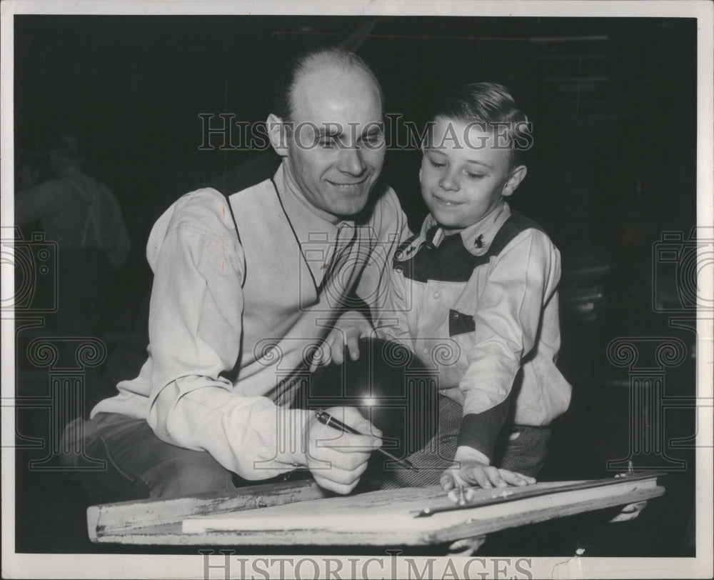 1959 Press Photo Joesph Marys Detroit News Father