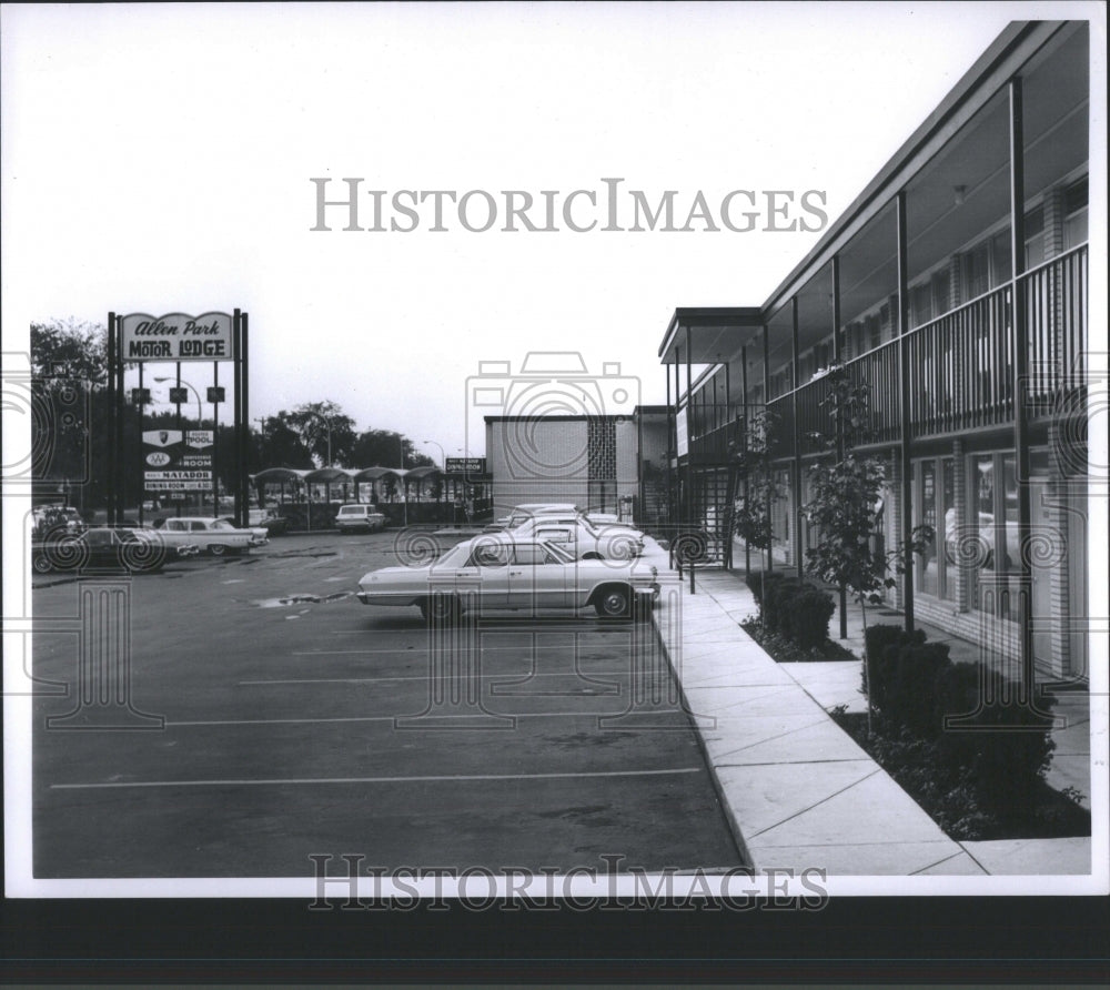 1964 Press Photo Allen Motor Lodge Southfield