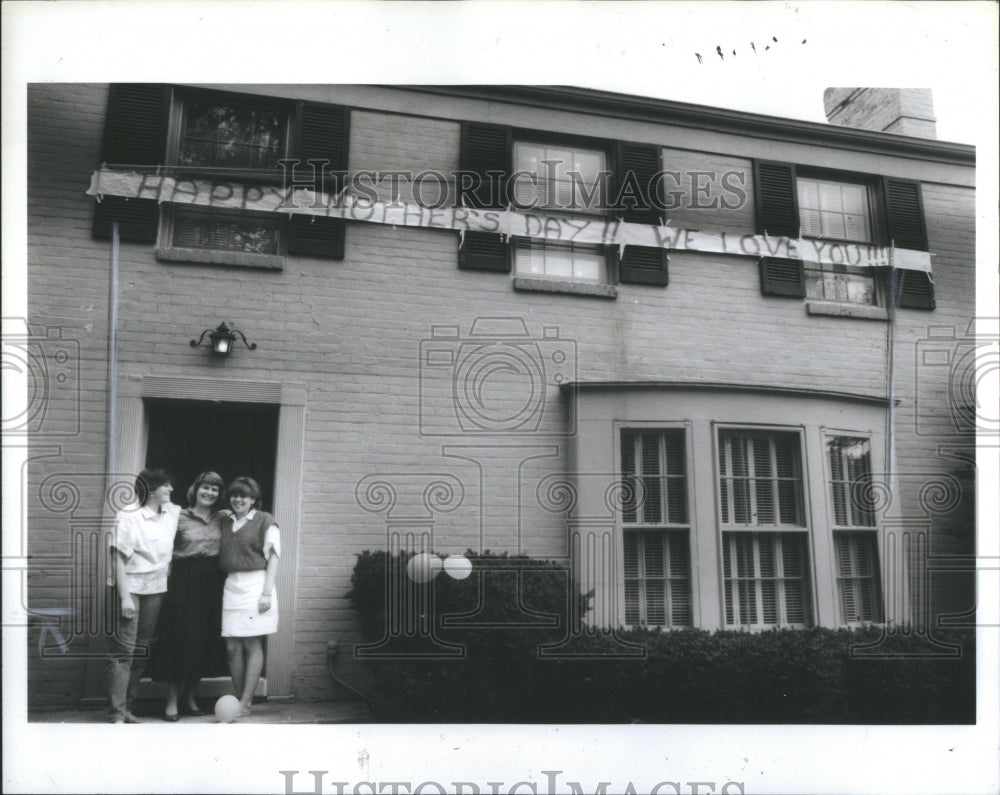 1985 Press Photo Mothers Day