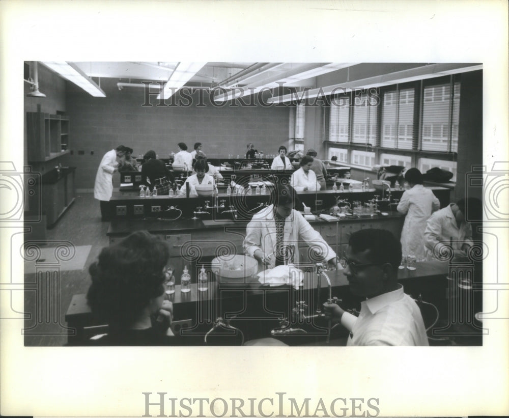 1959 Press Photo Service Indtitution School University