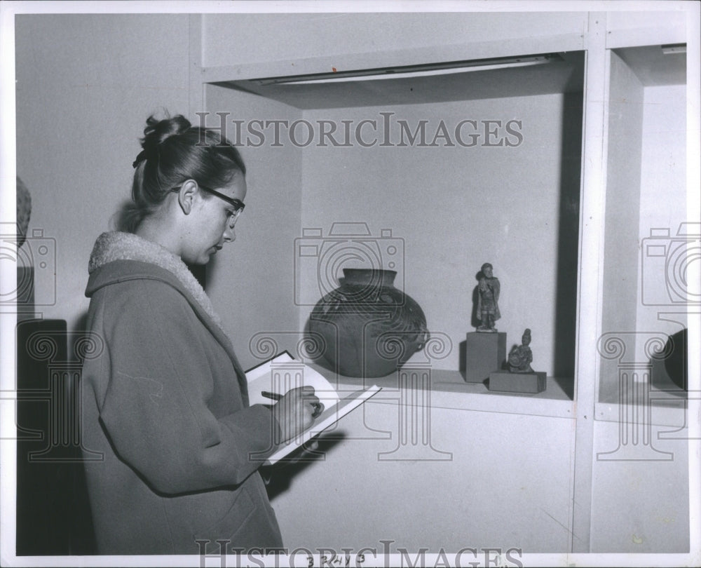 1961 Press Photo Sue Johns U of Michigan Museum