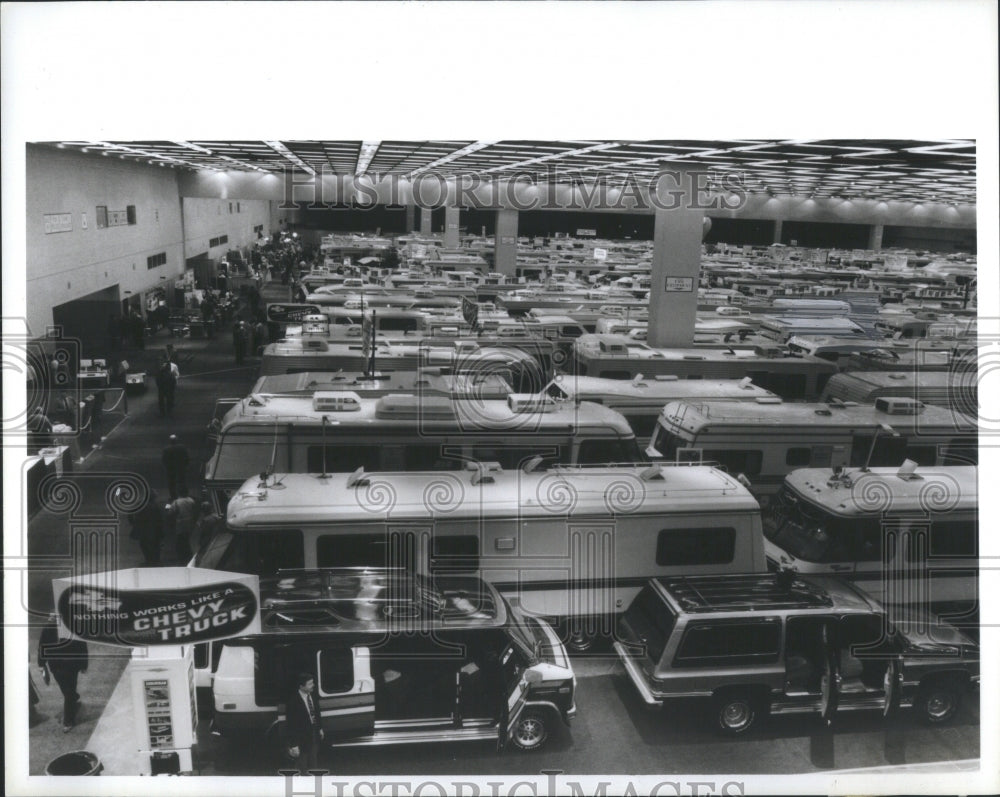 1986 Press Photo RV Space Amenities Home America