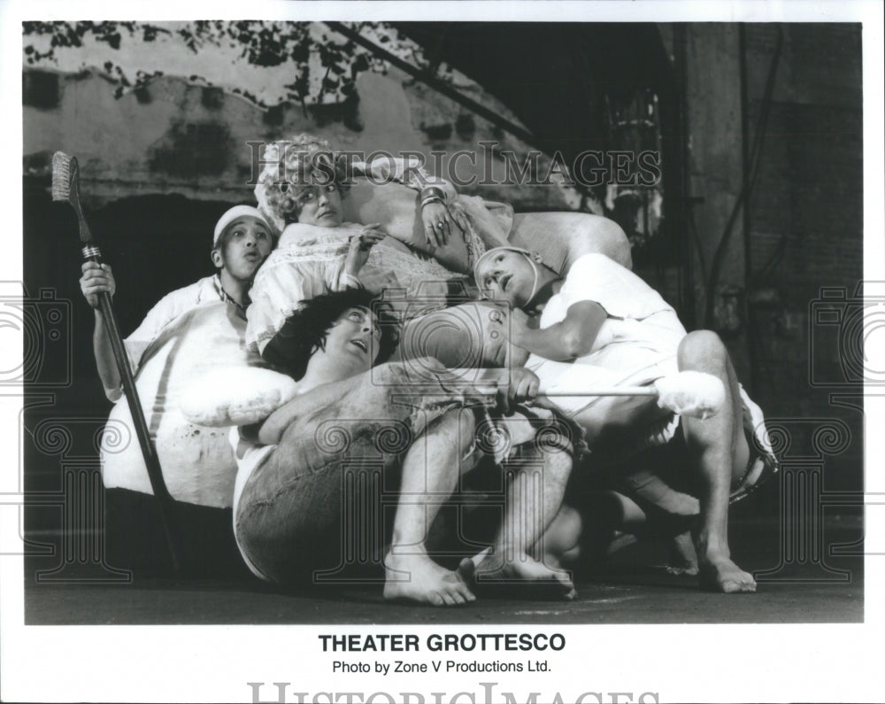 1994 Press Photo Theater Company &quot;Theater Grottesco&quot;