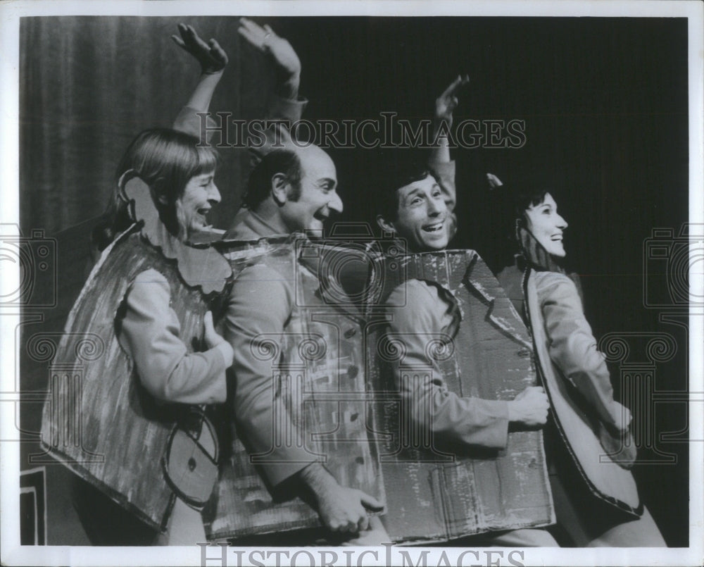 1978 Press Photo The Paperbag Players in &quot;Everybody....