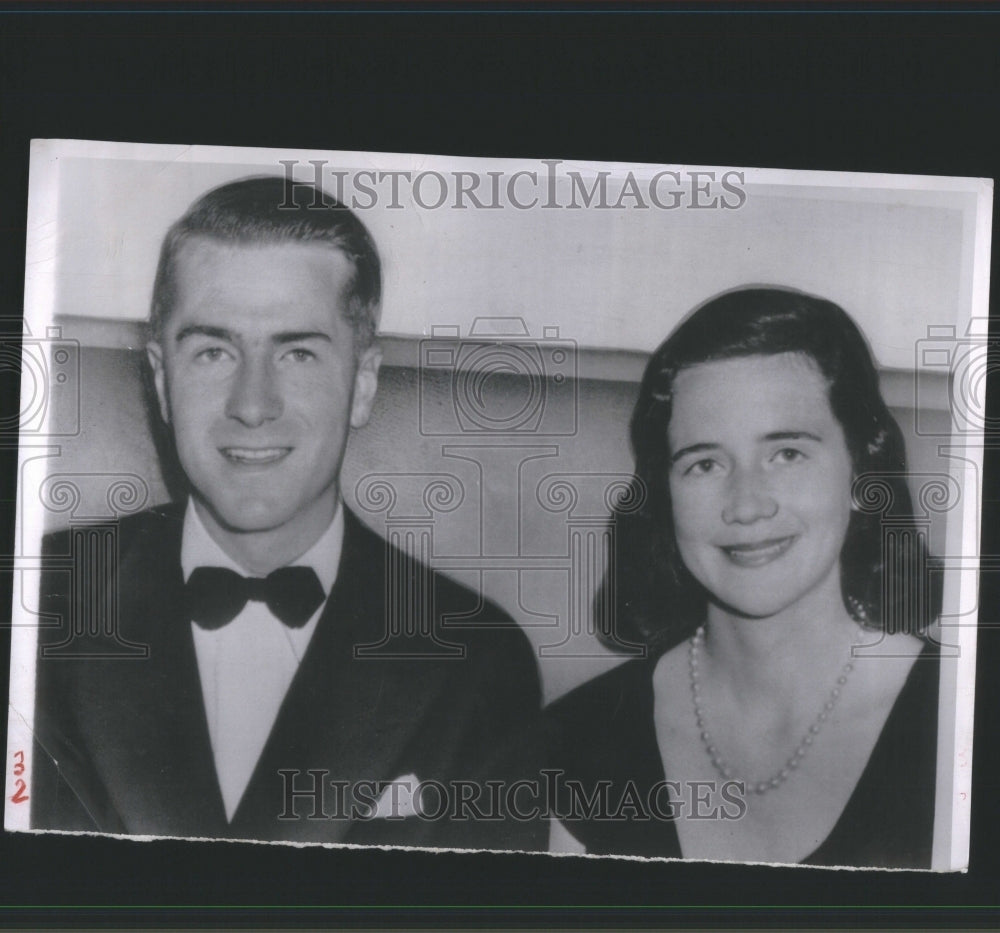 1955 Press Photo Mr. and Mrs. Lowell Thomas Jr.