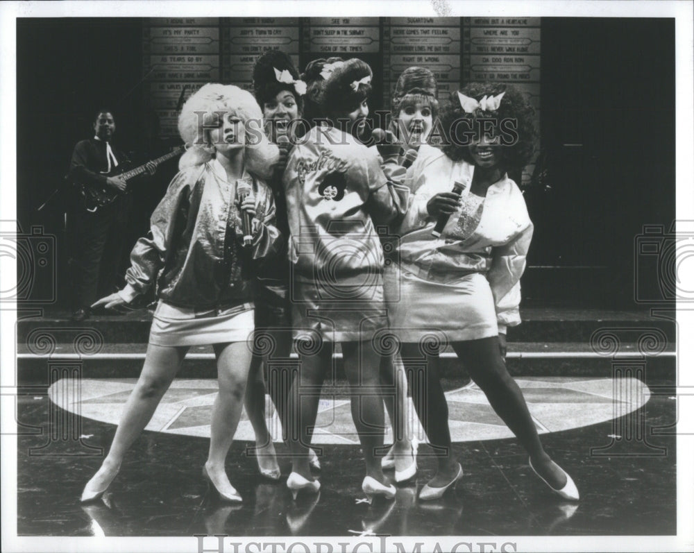 1995 Press Photo Entertriners Be Bop Gem Theater Girls