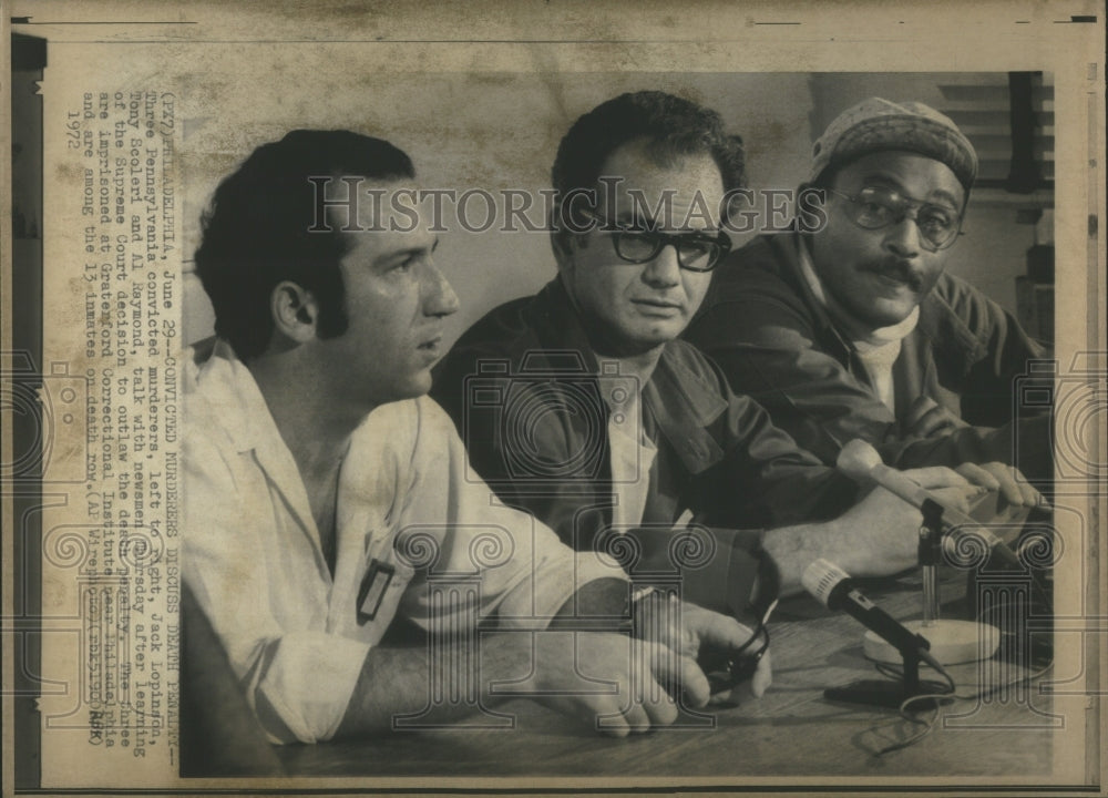 1990 Press Photo Convicted Murderers Discuss Death