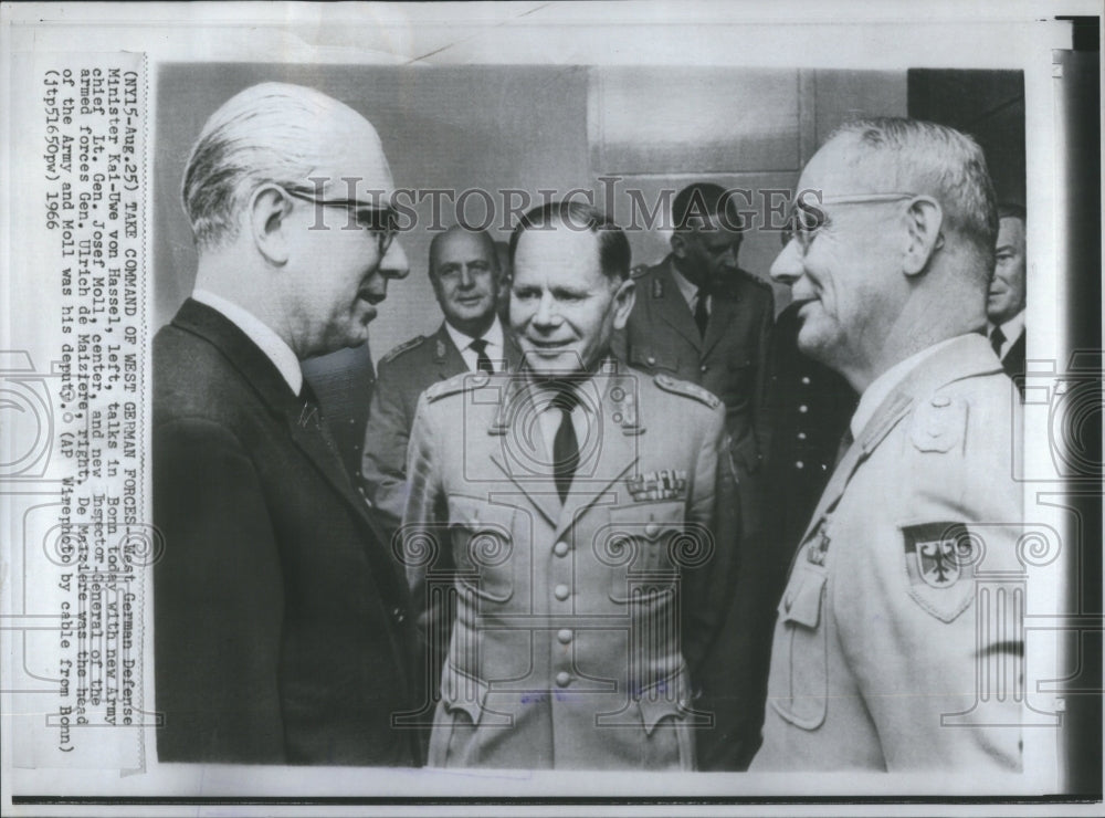 1966 Press Photo West German Defense Gen Josef Moll