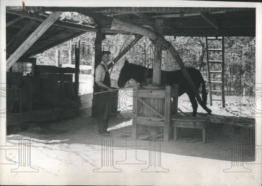 1938 Press Photo Jag town Machinery Tree Limb Hand Tub