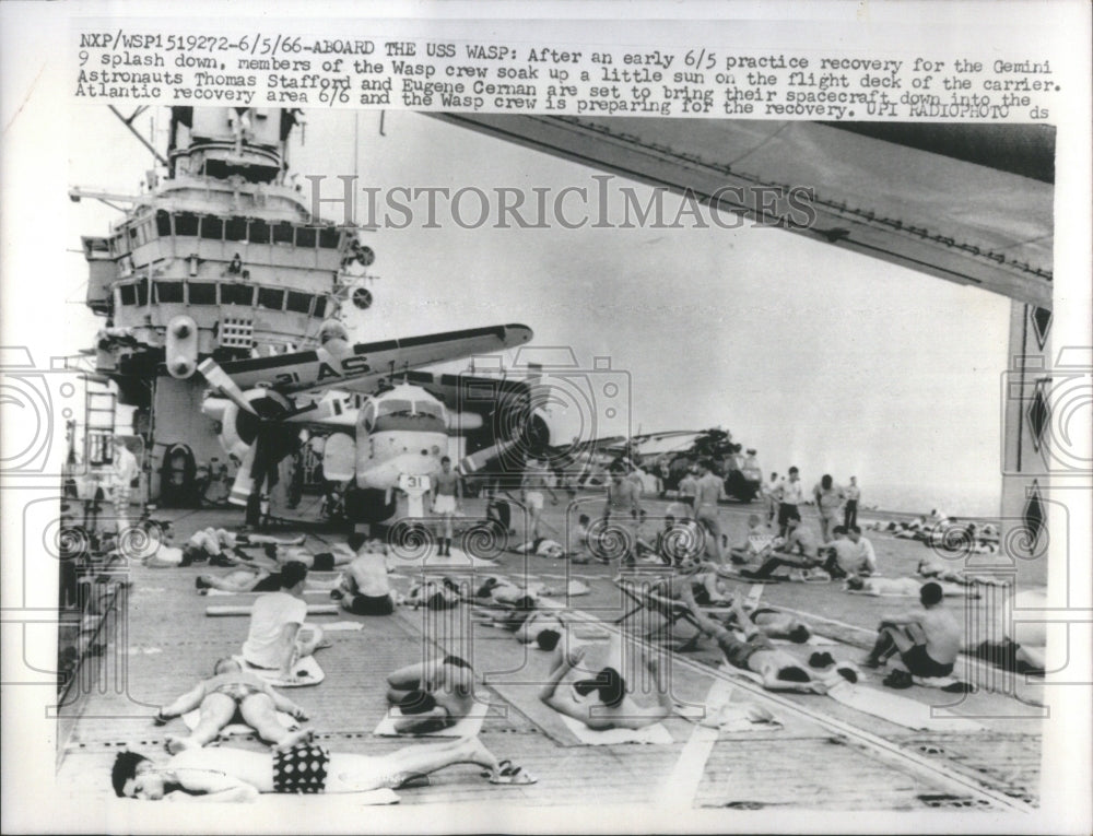 1966 Press Photo Wasp Crew Gemini Spalsh Flight - Historic Images