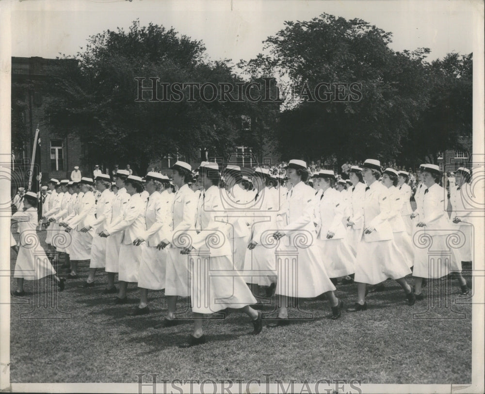 1950 Press Photo Waves Suntime Armed Forces Wrigley