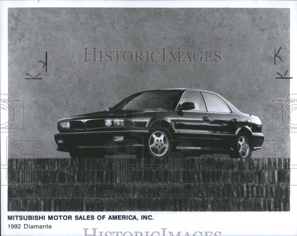 1991 Press Photo Mitsubishi Diamante