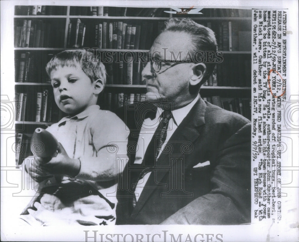 1959 Press Photo Reporter John Gunther With Son Nicki