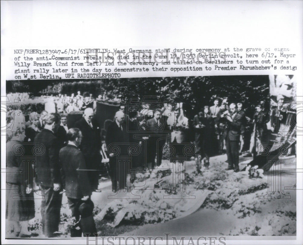 1961 Press Photo Riot Civil Violence Behaviour Unrest