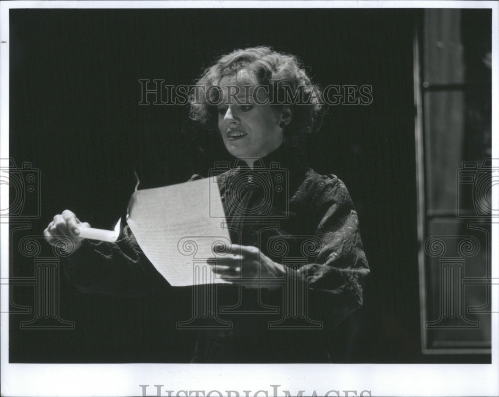 1995 Press Photo Heedy Gabler Plays Fiona Reed Henrick