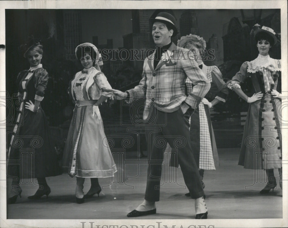 1966 Press Photo Milton Berlinger American Comedian NBC