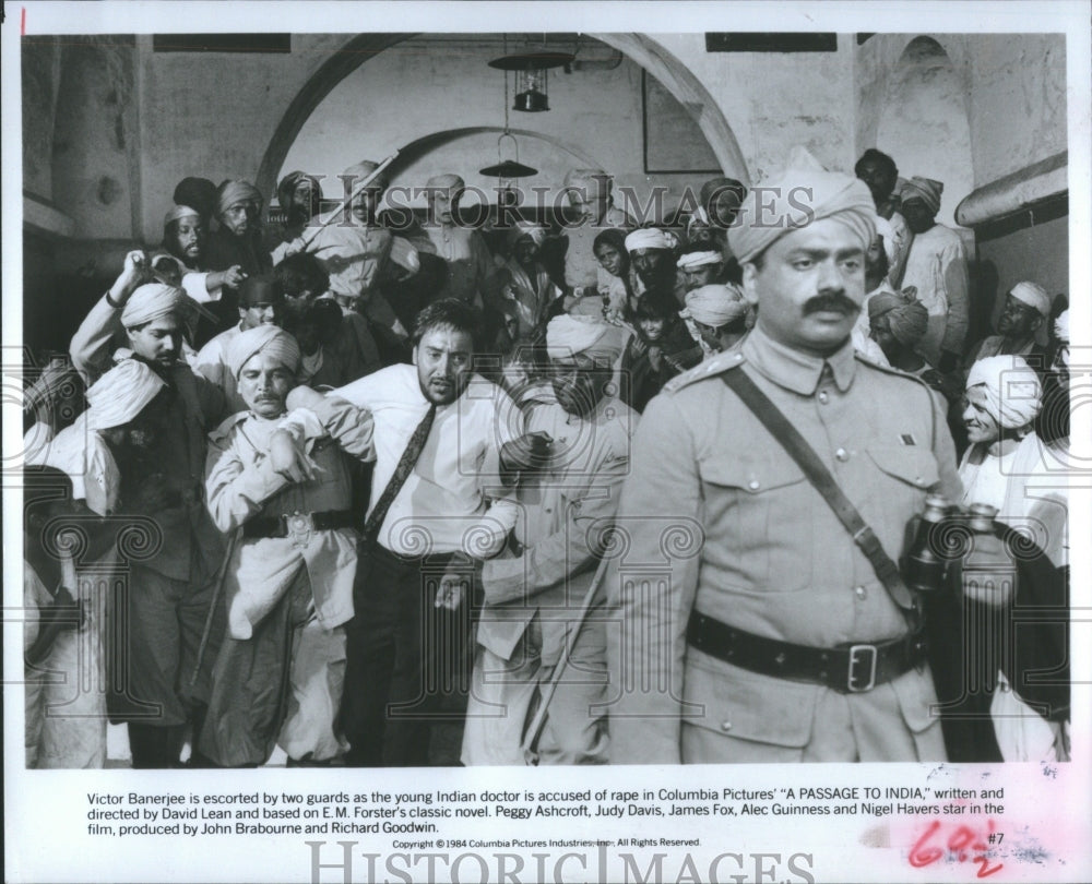 1984 Press Photo Victor Banerjee Actor