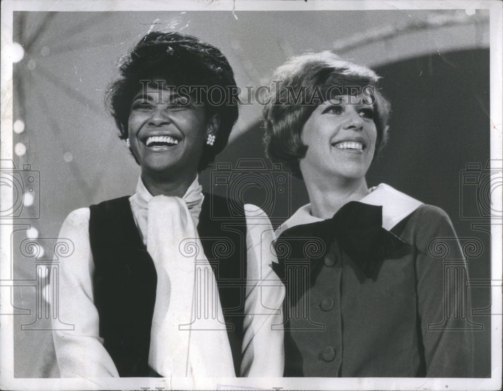 1969 Press Photo Nancy Wilson Carol Burnett