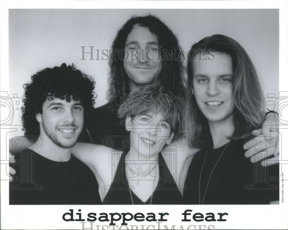 1995 Press Photo Entertainers Disappear Fear