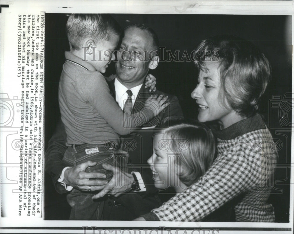 1973 Copy of 1966 Press Photo Buzz Aldrin WIth Family