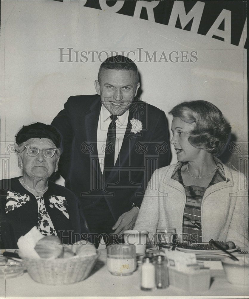 1996 Frank Borman  honoring Llunch Gary - Historic Images