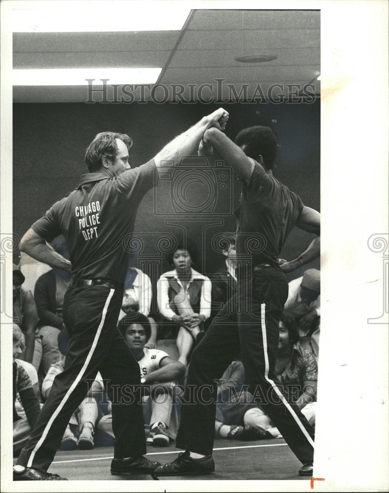 1977 Chicago Police Reginald Ross Training - Historic Images