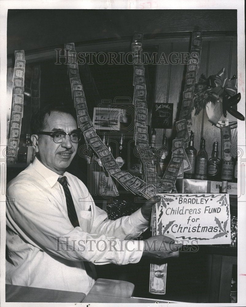 1958 Thomas A Valutis Tavern Business Owner - Historic Images